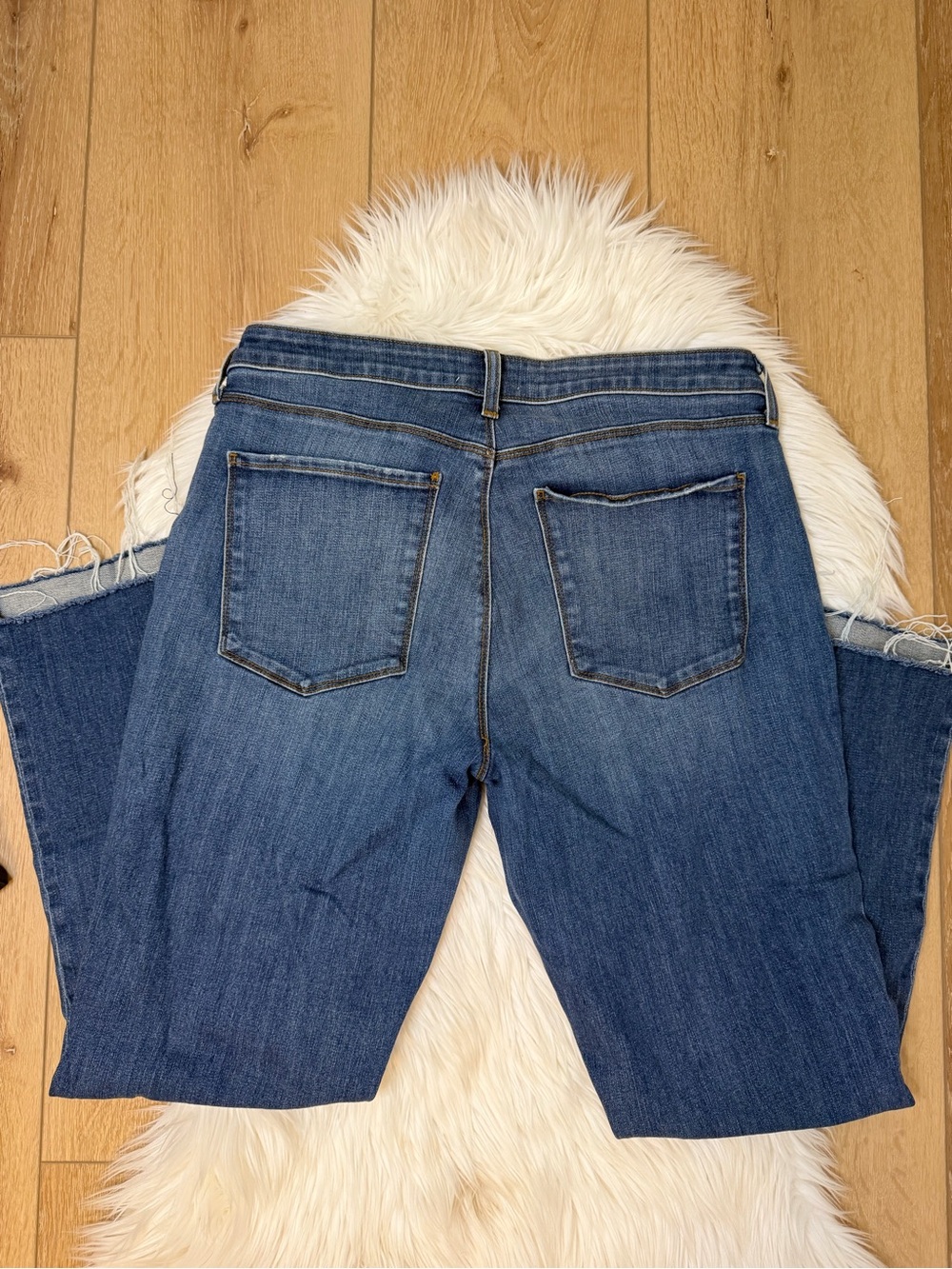 Kut from the Kloth Reese Ankle Straight Leg Raw Hen Jeans Size 14 - Picture 5 of 5